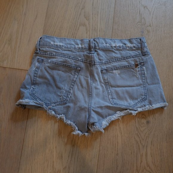Joe’s Jeans Grey Jean Shorts - Picture 2 of 4